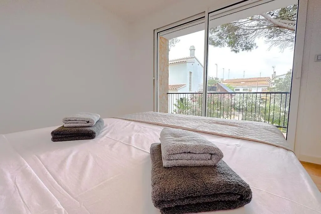 Can Romy Appartement T2F A 20M De La Plage De Cala Montgo L' Escala 0*,  España